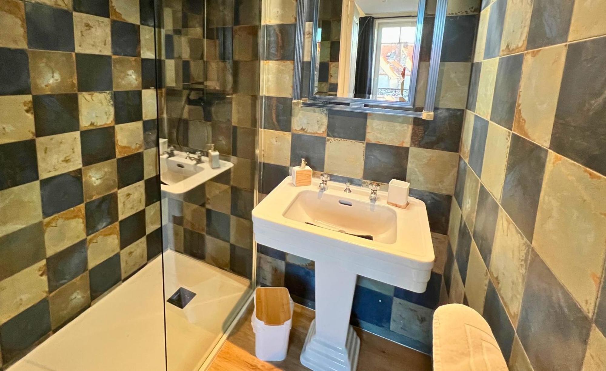 Le 28 - Residence De Standing En Vieille-Ville Avec Parking Boulogne-sur-Mer Extérieur photo